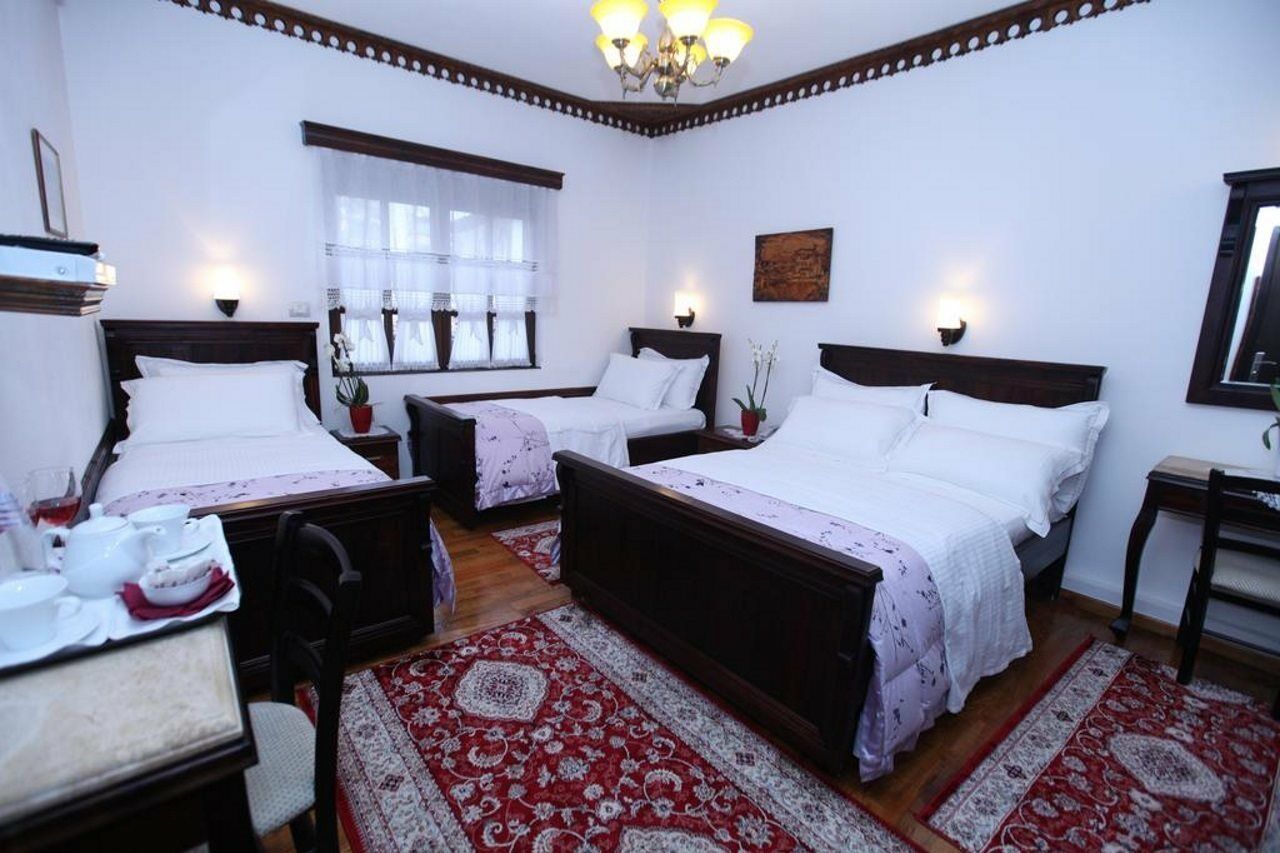 Antipatrea Hotel Берат Экстерьер фото